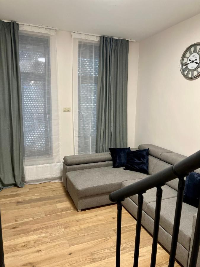 Exclusive Two-level With Private Terrace On The Canal Apartamento